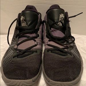 Men’s Nike Kylie Irving basketball shoes